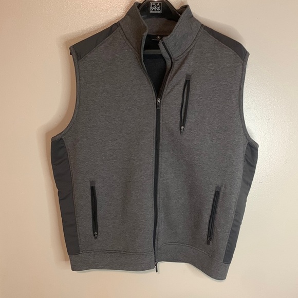 Hart Schaffner Marks NWOT men’s fall/winter zip up vest...